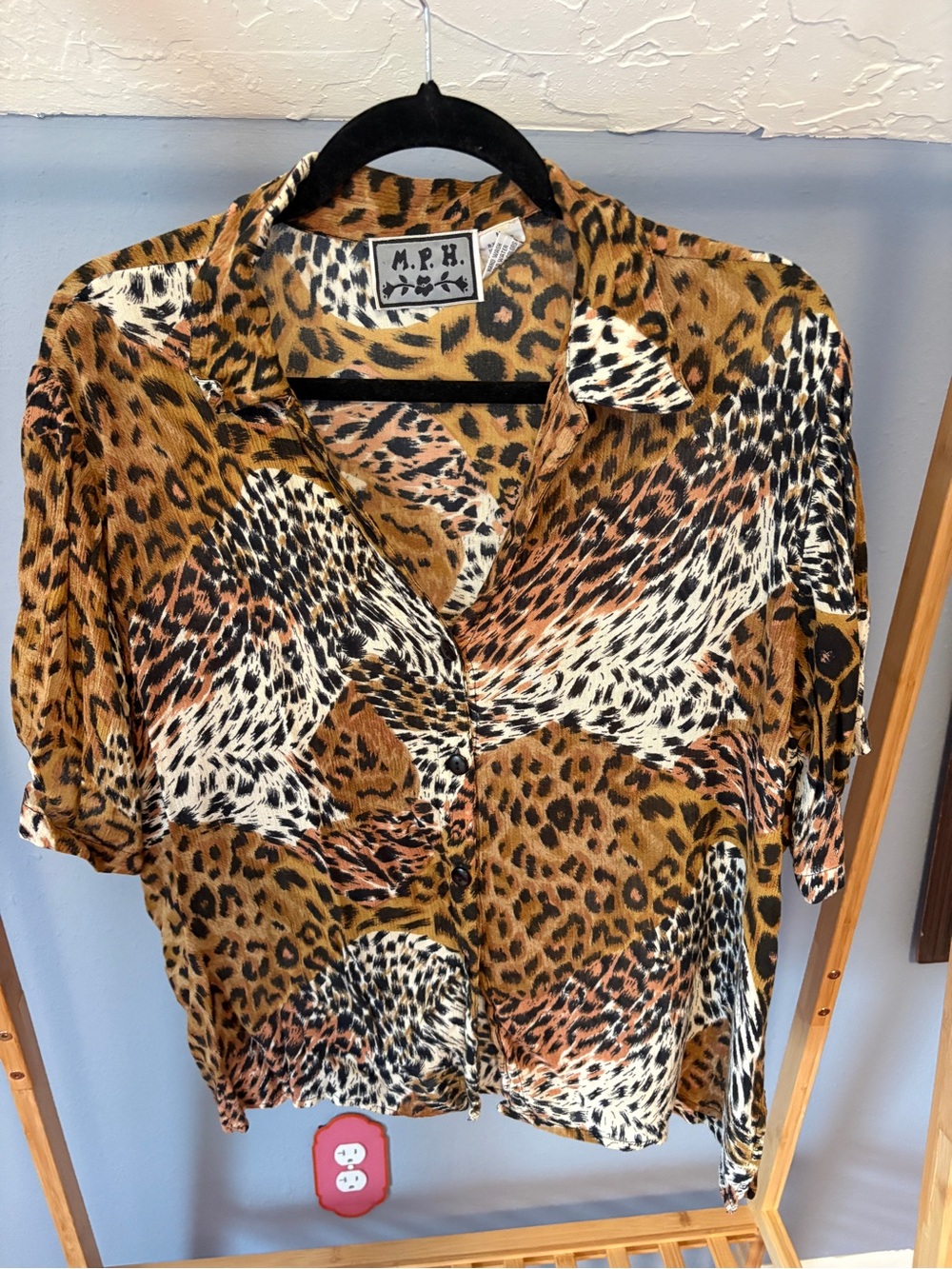 Vintage M.P.H. Women's Leopard-Print Button-Down Shirt in Brown Multi